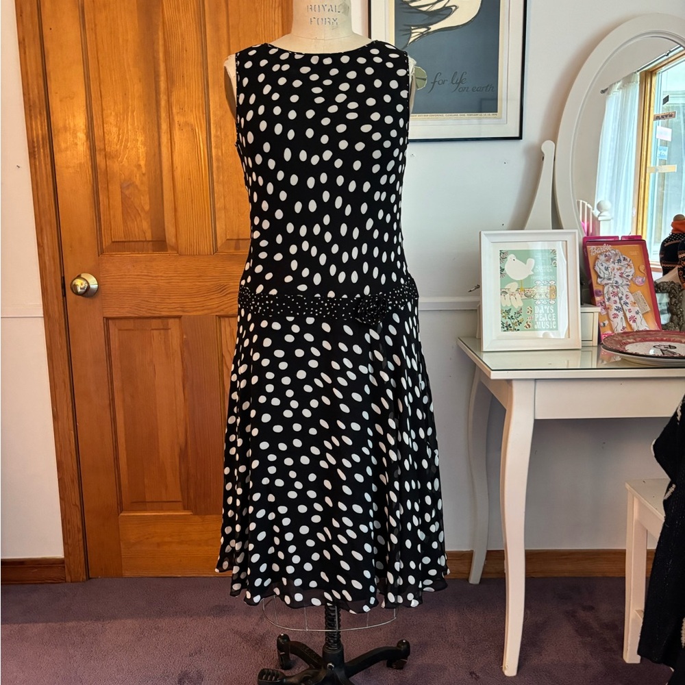 TALBOTS sleeveless Silk Polka Dot dress!  Size 10! NWT!